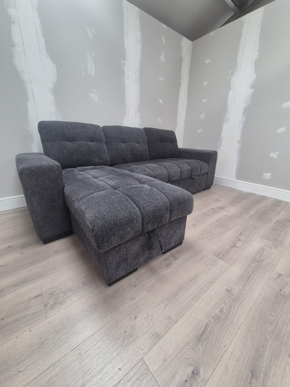 Amalfi Universal Corner Sofa Bed in Grey - Clearance Beehive