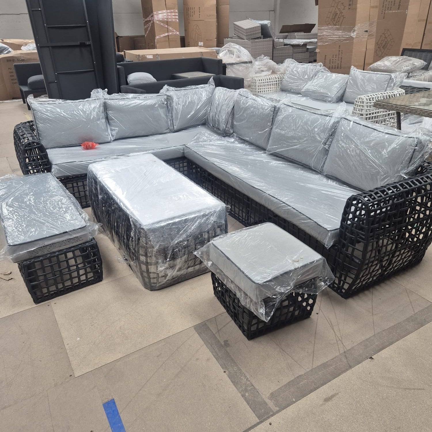 Indi Corner Sofa Set in Black - AMC Furniture