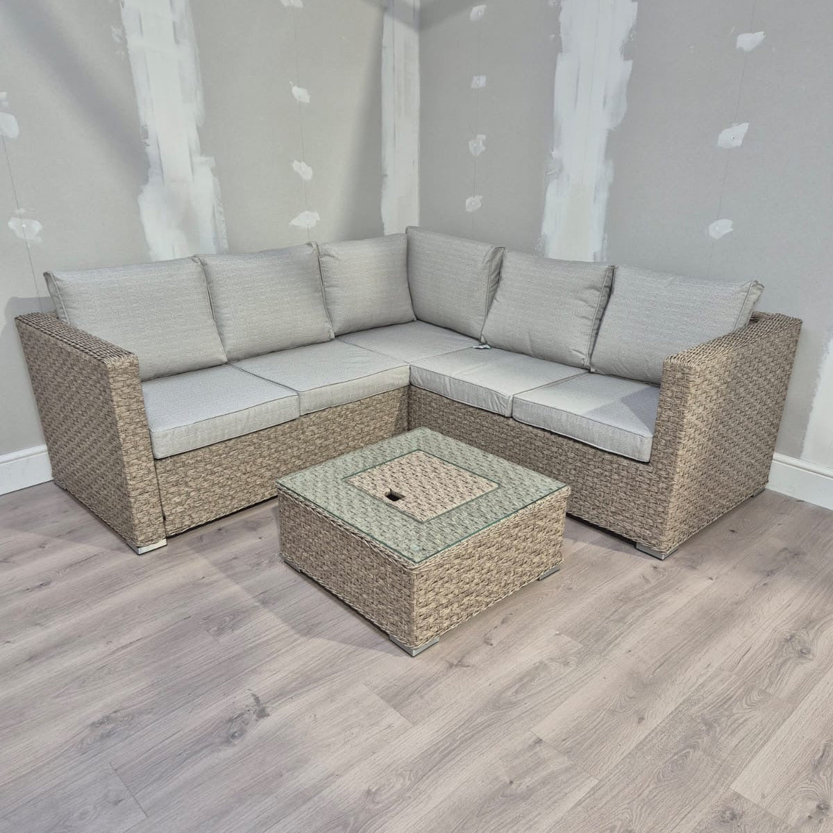 Nova Ice Bucket Corner Sofa Set - Clearance B Womack