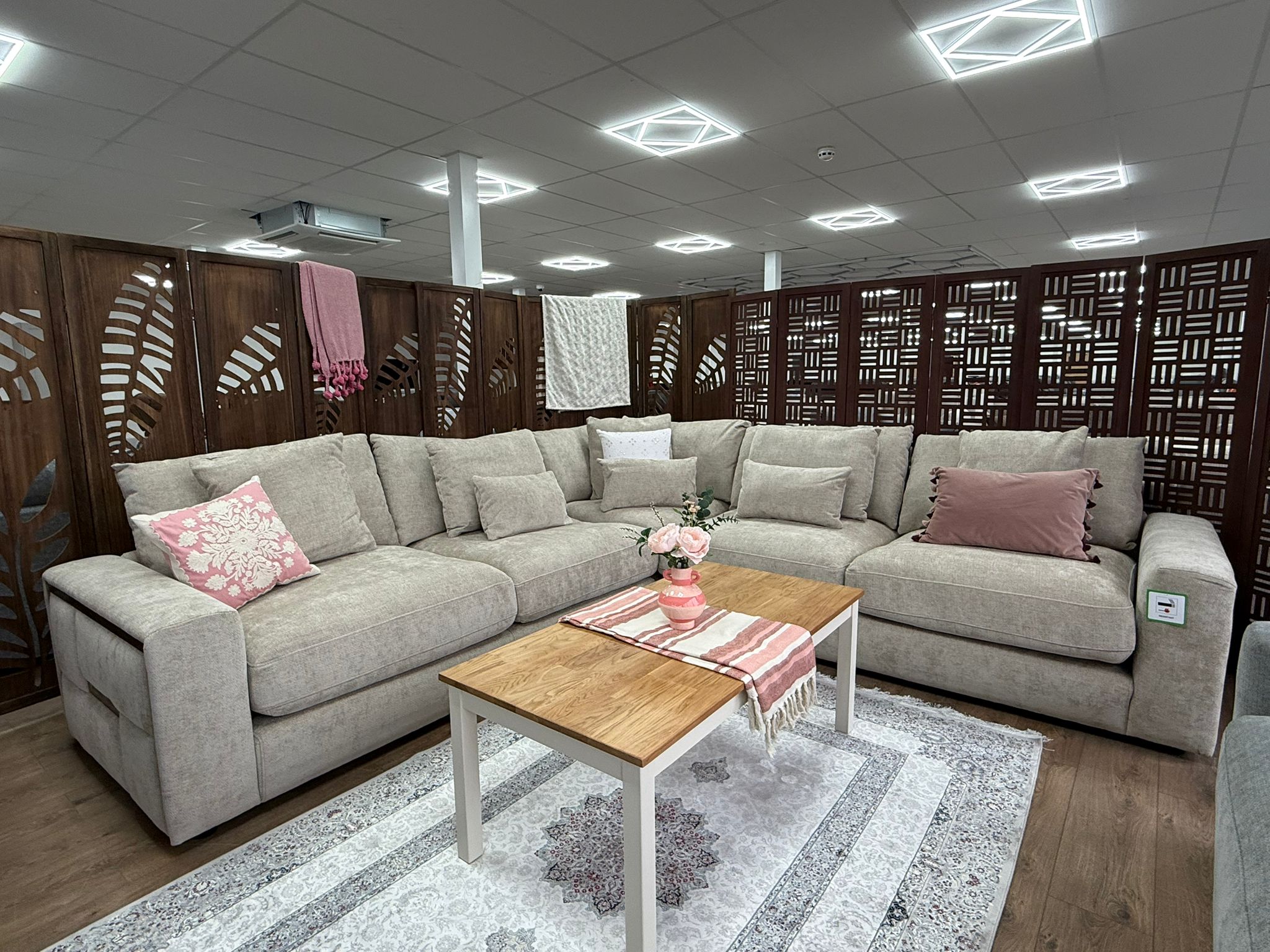 Sola large corner sofa beige