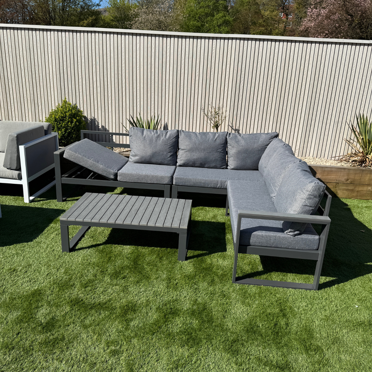 Luxe RHF Corner Set Charcoal Aluminium Frame With Grey Cushions - AMC Furniture
