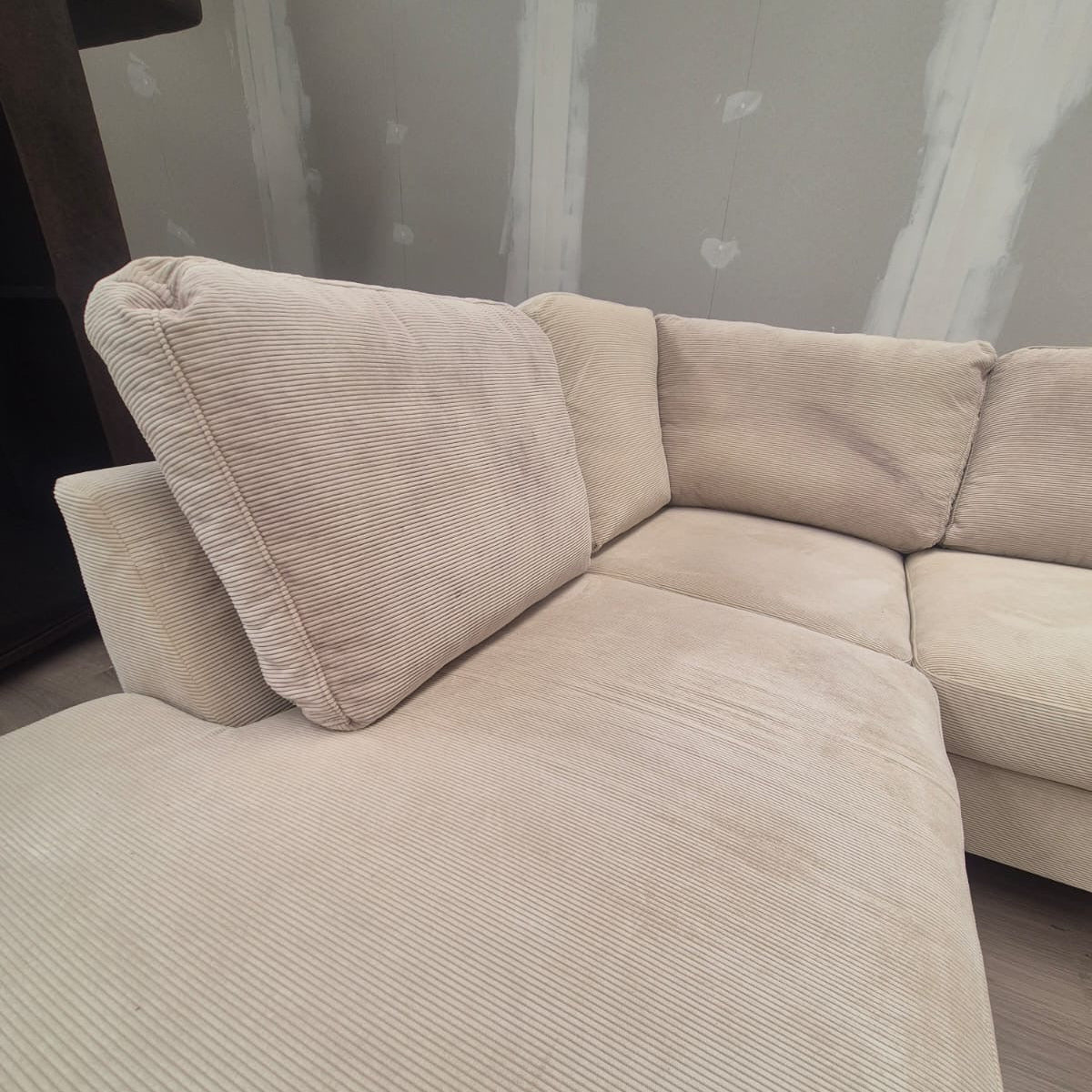 Lofty Lilly 8 seater Corner Sofa Bed
