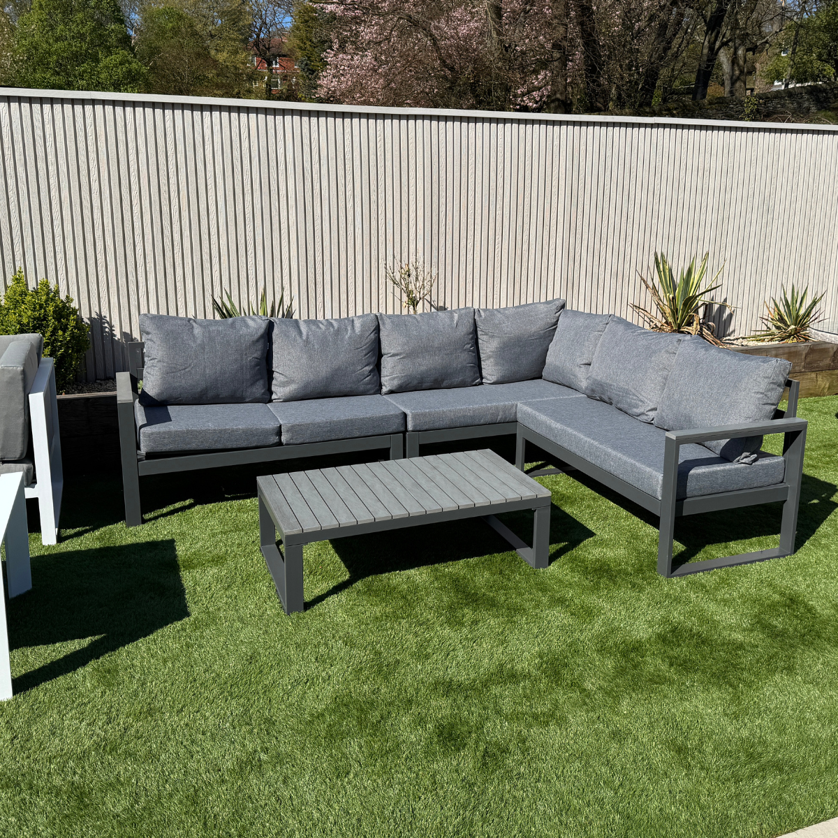 Luxe RHF Corner Set Charcoal Aluminium Frame With Grey Cushions - AMC Furniture