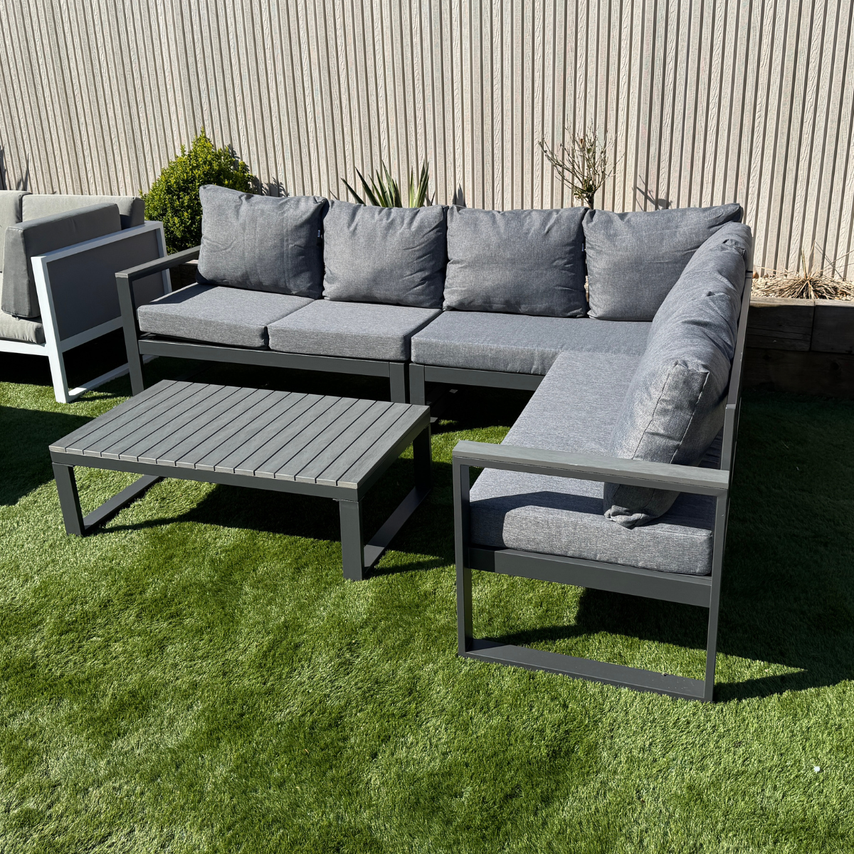 Luxe RHF Corner Set Charcoal Aluminium Frame With Grey Cushions - AMC Furniture