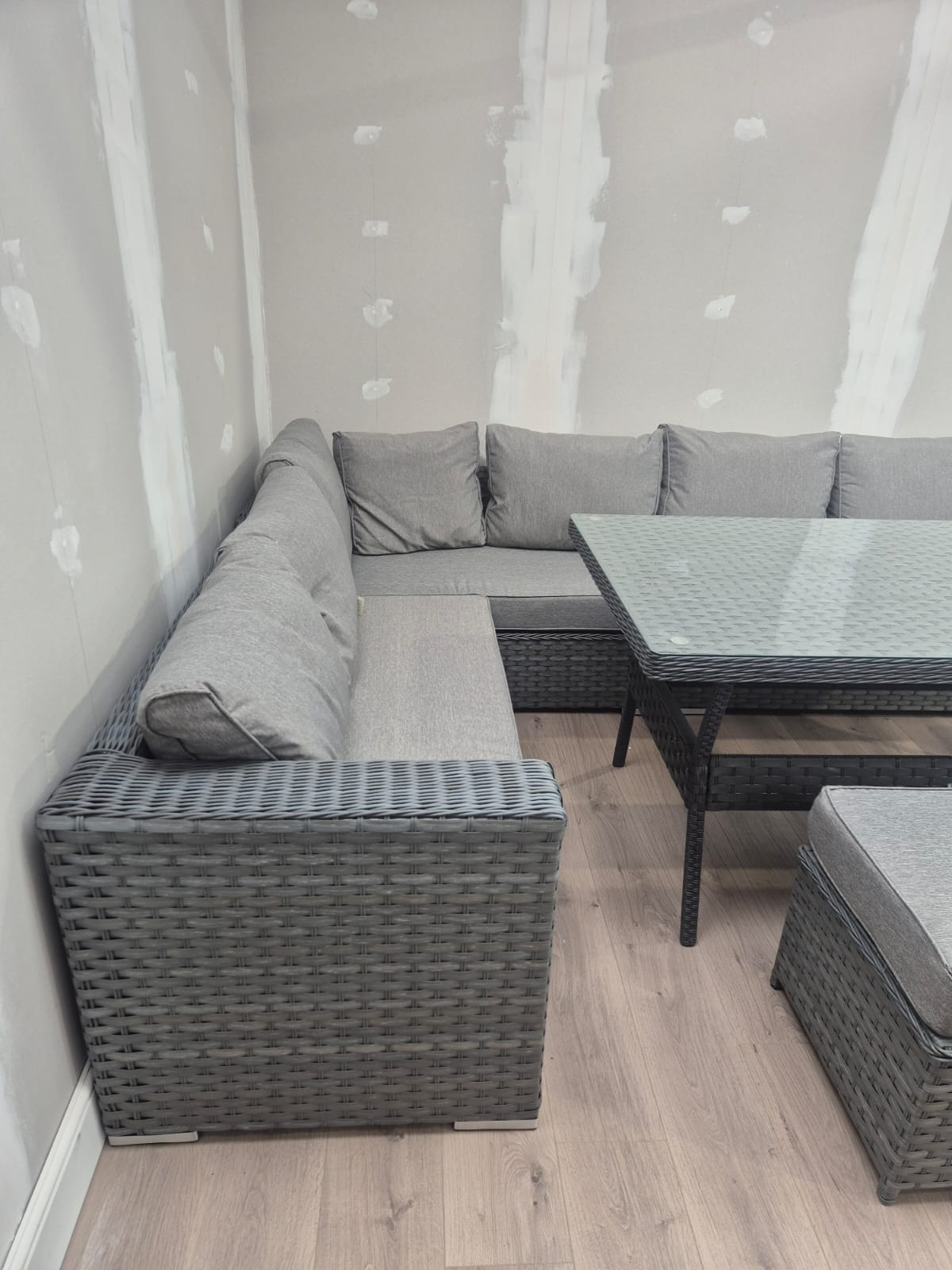 Corner Dining Set with Asana 507 Table - Clearance B Womack
