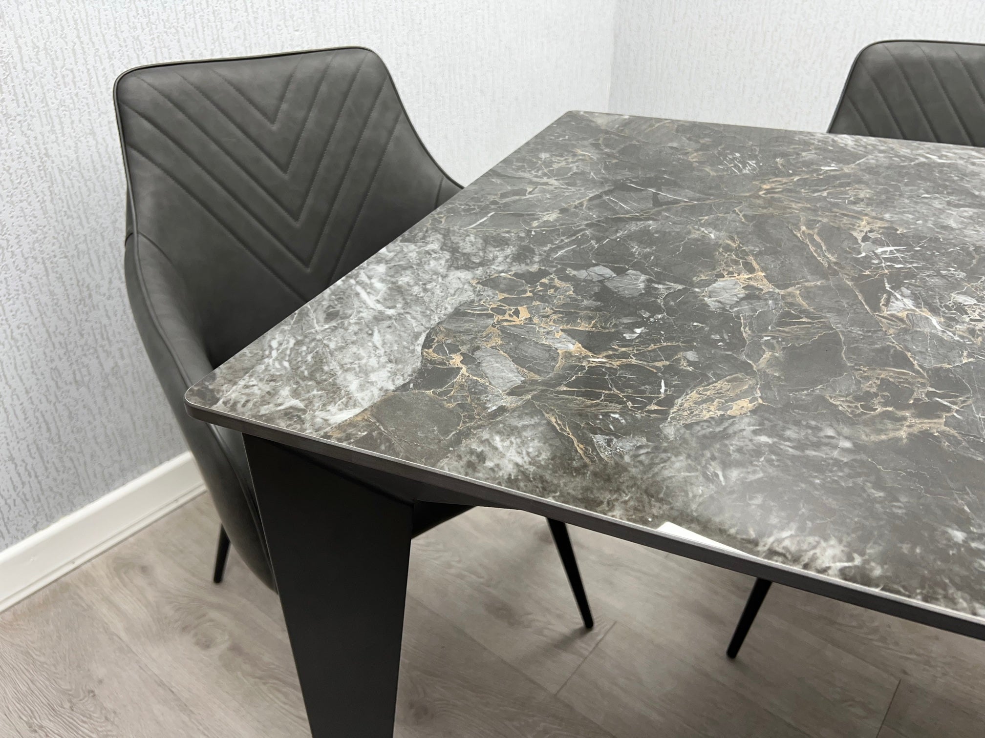 Ella Ceramic Black & Gold Table,4 (15294077665658)