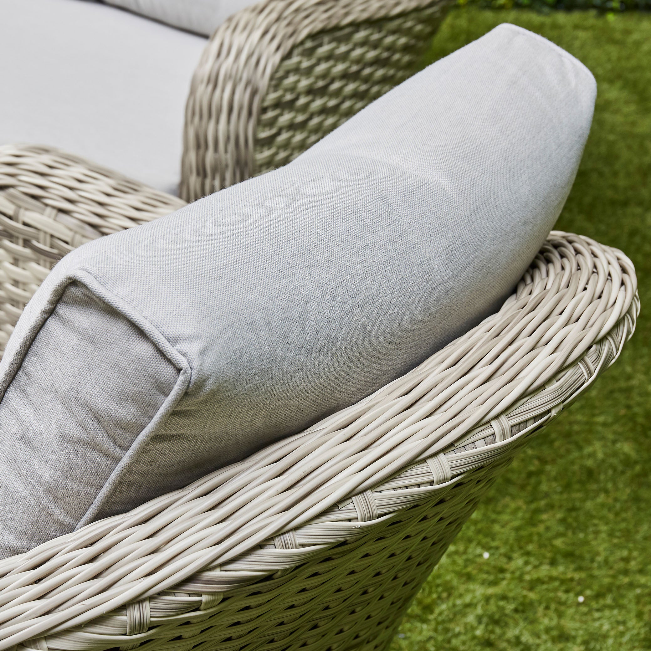 Grey Isla Rattan lounge set cushion - right view (14929979736442)
