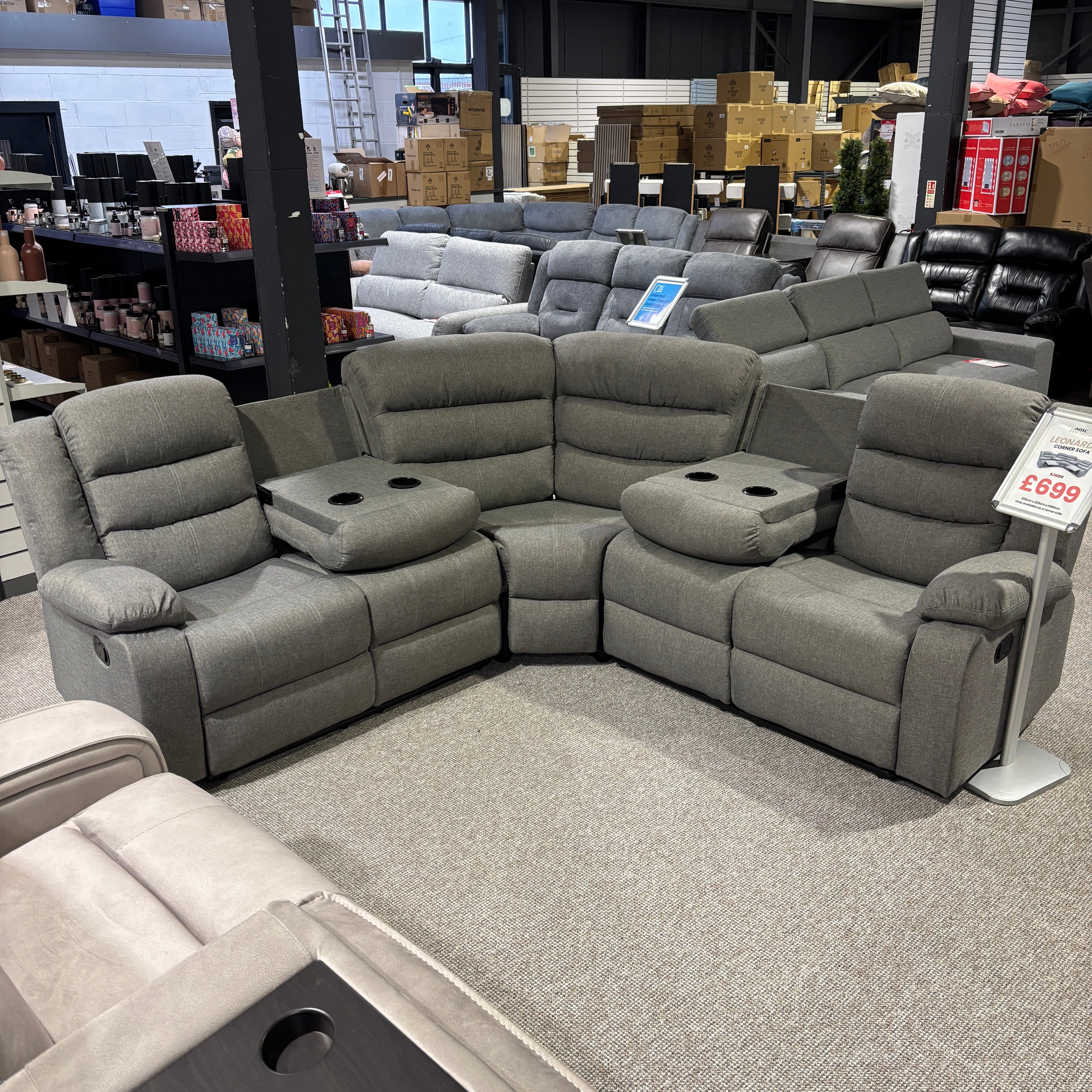 Leonardo Manual Reclining Corner Sofa (Ex Display)