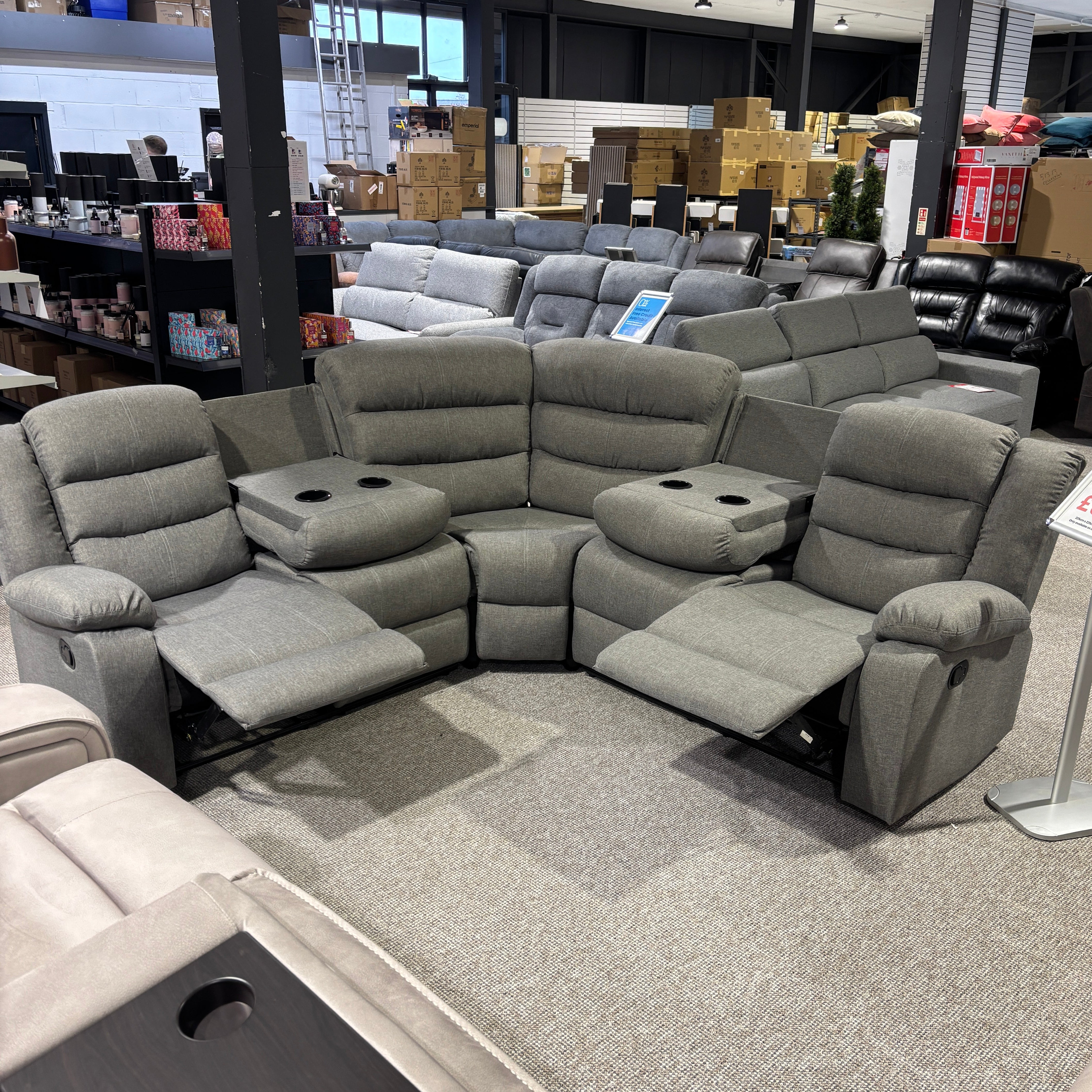Leonardo Manual Reclining Corner Sofa (Ex Display)