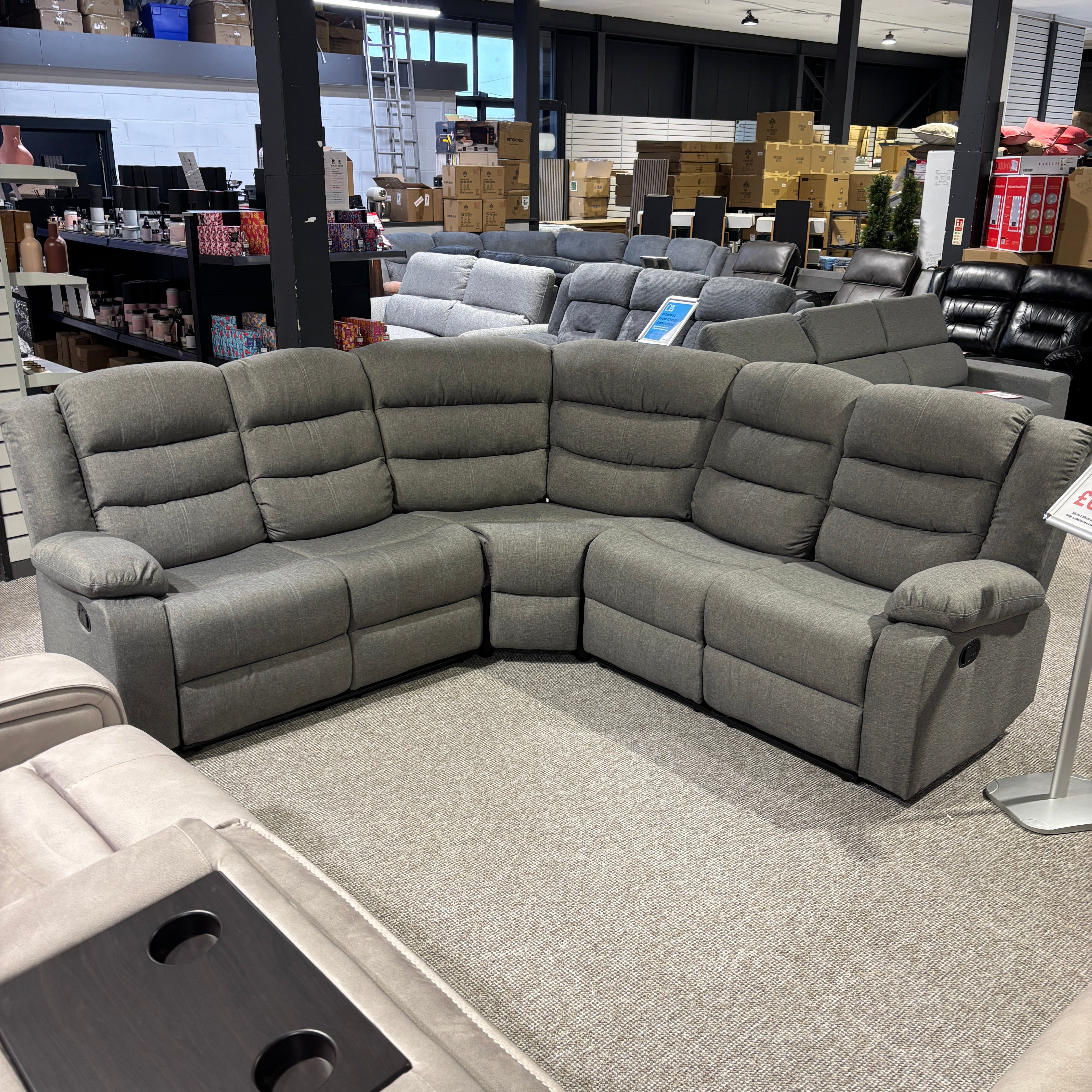 Leonardo Manual Reclining Corner Sofa (Ex Display)