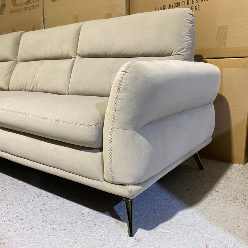 S833 Corner Sofa in Light Grey Velvet (6766466826304)