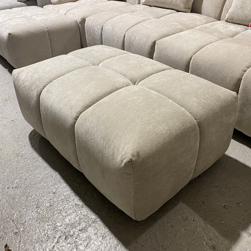 S867 Ottoman (6794382442560)