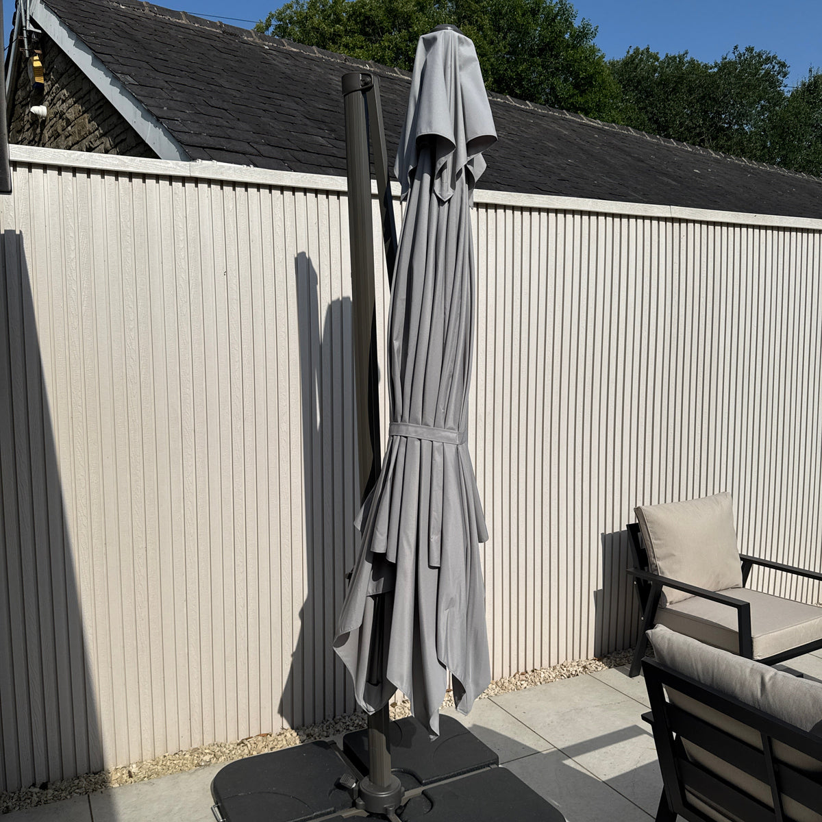 3m Rotating Cantilever Parasol in Dark Grey (Base included) B Womack