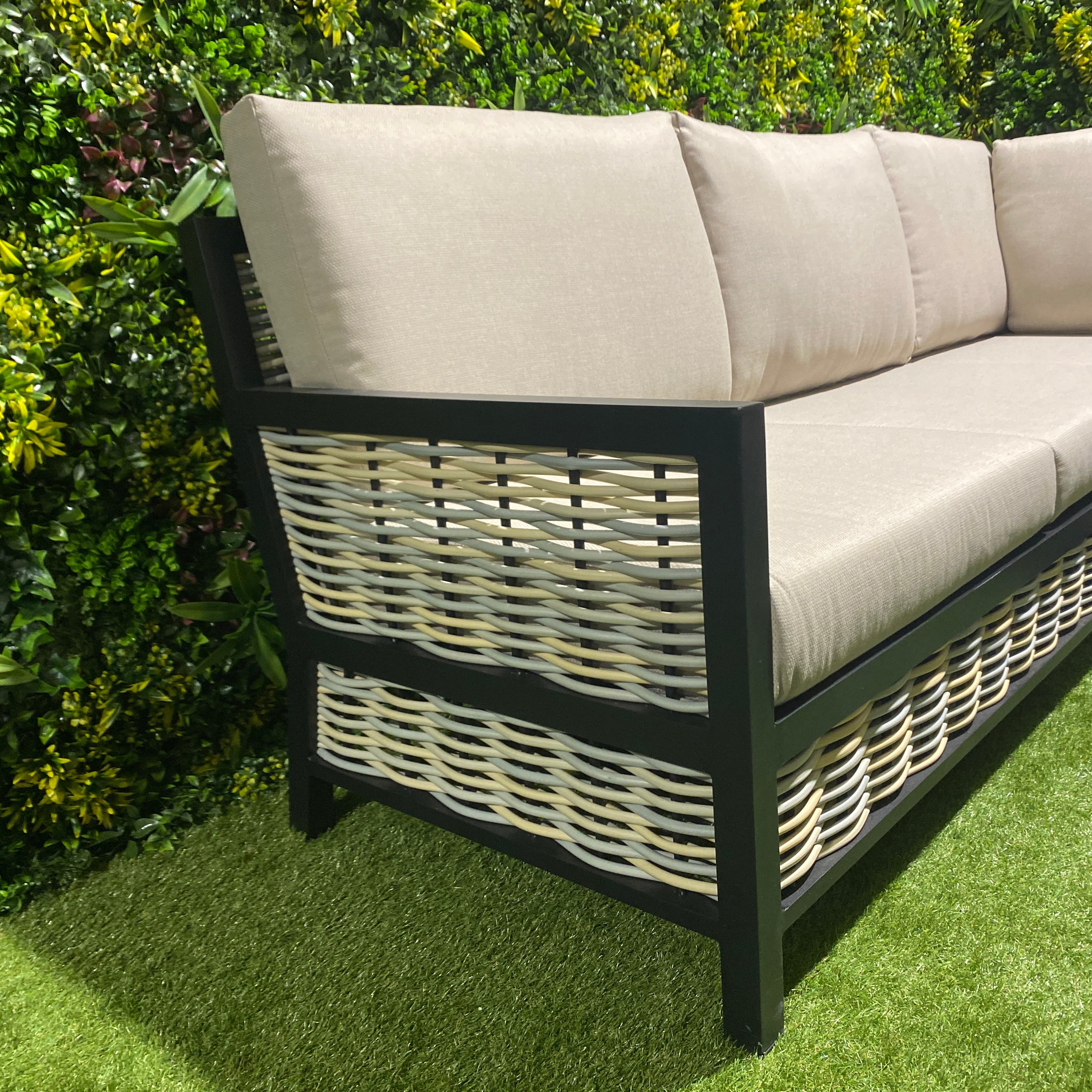 Ivy Aluminium Firepit Dining Set In Beige (14929993597306)