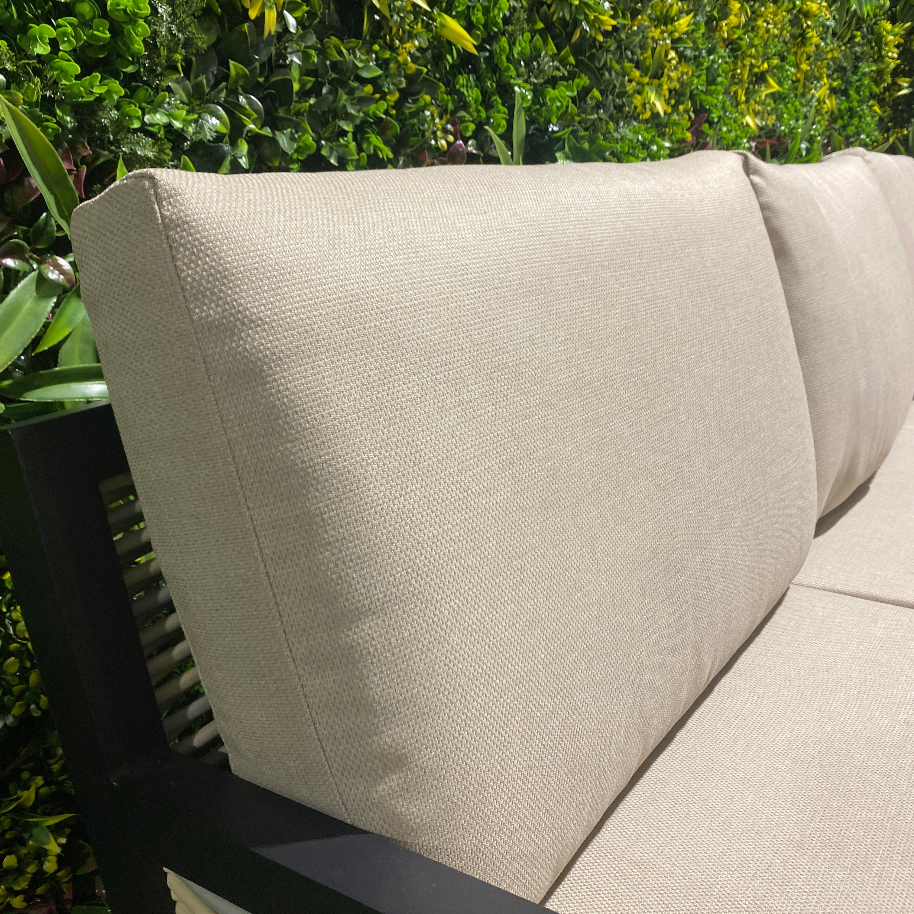 Ivy Aluminium Firepit Dining Set In Beige (14929993597306)