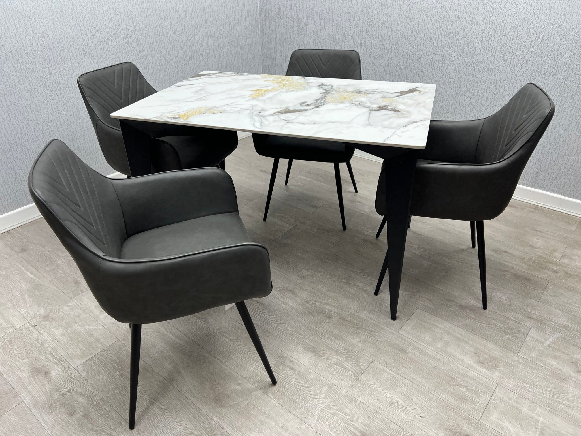 Miami Ceramic Cream & Gold Table,1 (15294077600122)