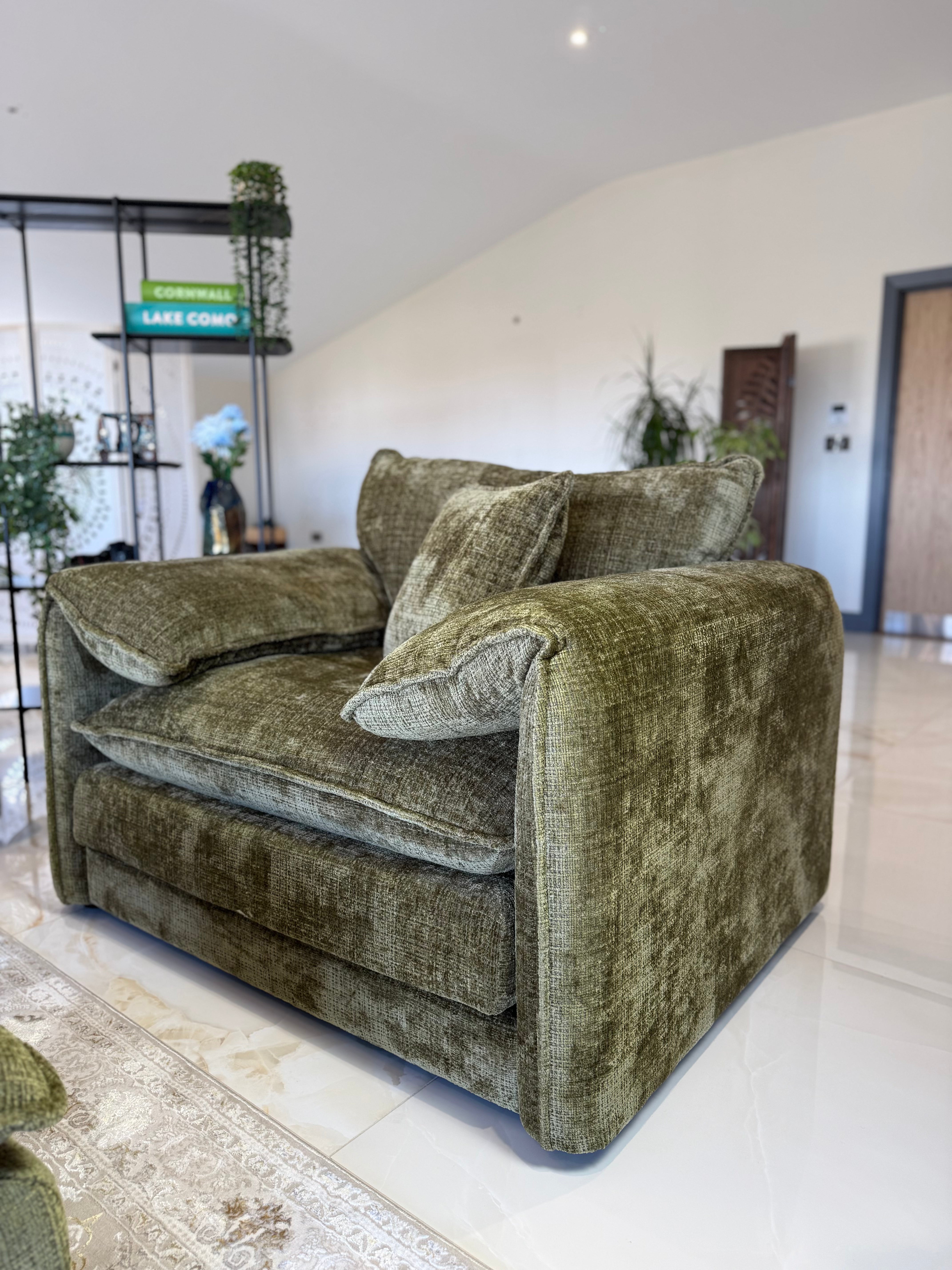 Aria Armchair in Green - AMC Furniture