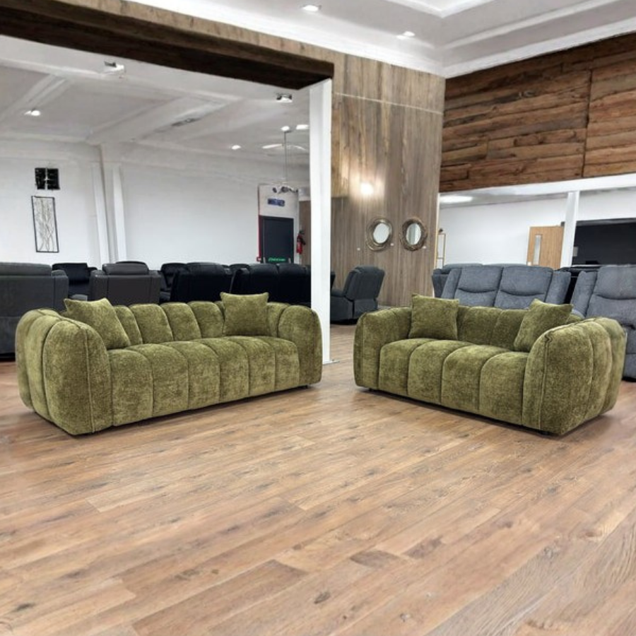 Vienna 3 Seater Sofa in Green (15181839335802) (15181840351610)