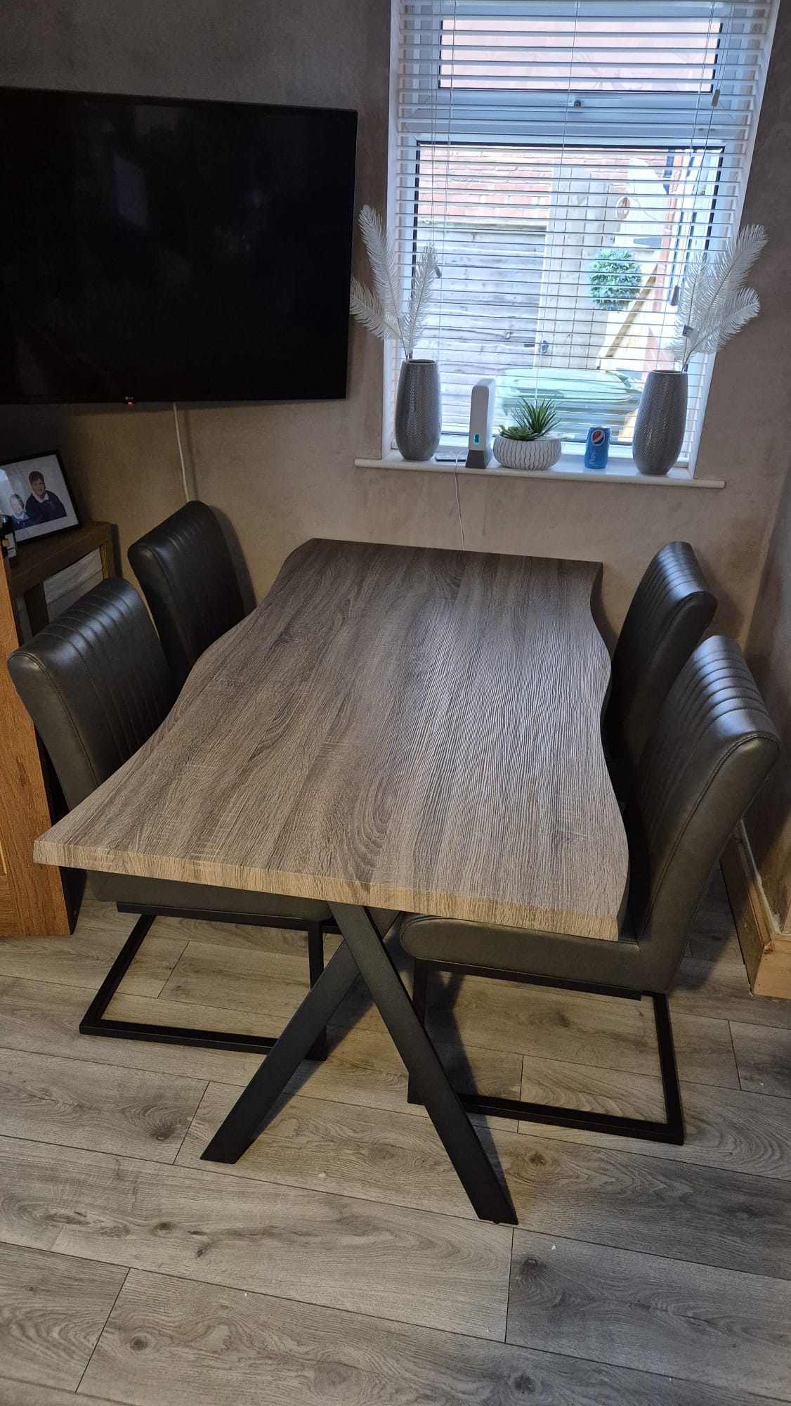 Vienna Natural Curved Dining Table with 4 Grey Buxton Chairs